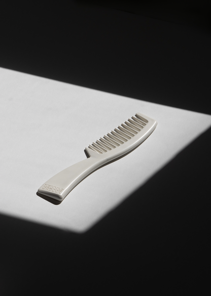 The Francis ~ Wide tooth comb